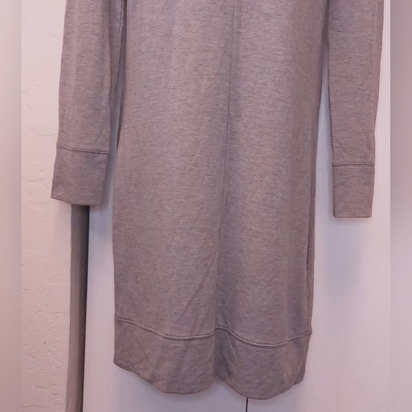 Adrienne Vittadini Grey Knit Shift Dress Size Small Long Sleeve Everyday Comfy - Picture 2 of 9